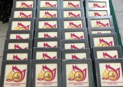 Tranh gạo màu logo theo yêu cầu